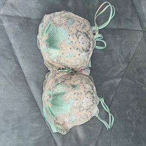 Victoria secret bra